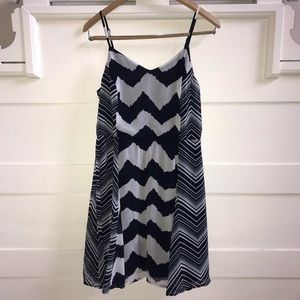 NWT Love Fire Navy and white dress